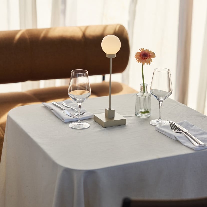 Northern Snowball Portable Table Lamp Northern Snowball Portable Table Lamp