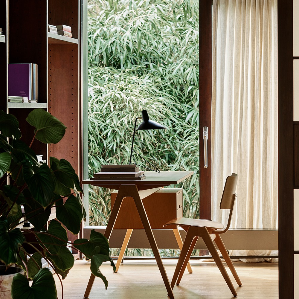 &Tradition Tripod HM9 Table Lamp