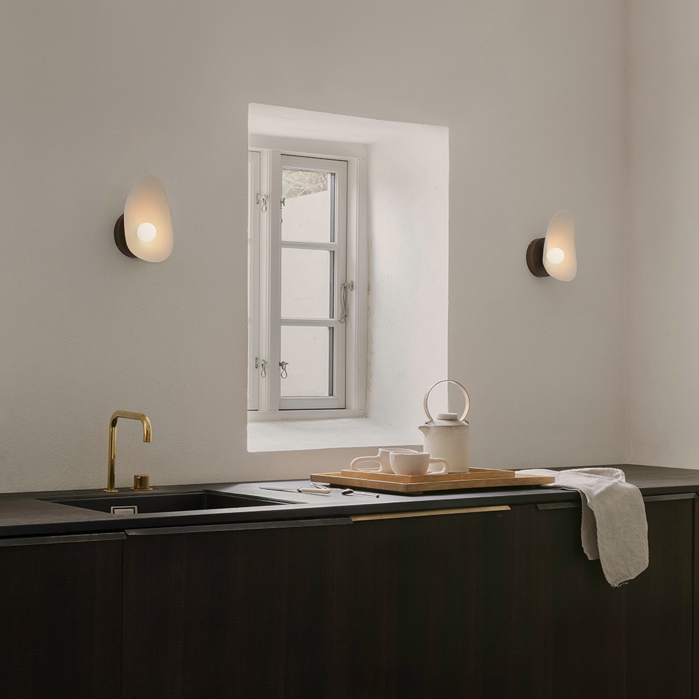 Nuura Florii 1 LED Wall Light