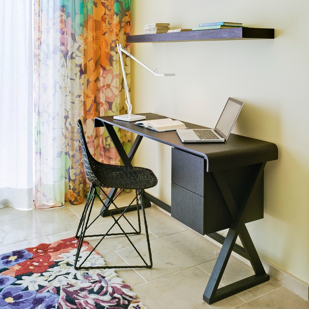 Flos Kelvin LED Table Lamp Green Mode in White Flos Kelvin LED Table Lamp Green Mode in White