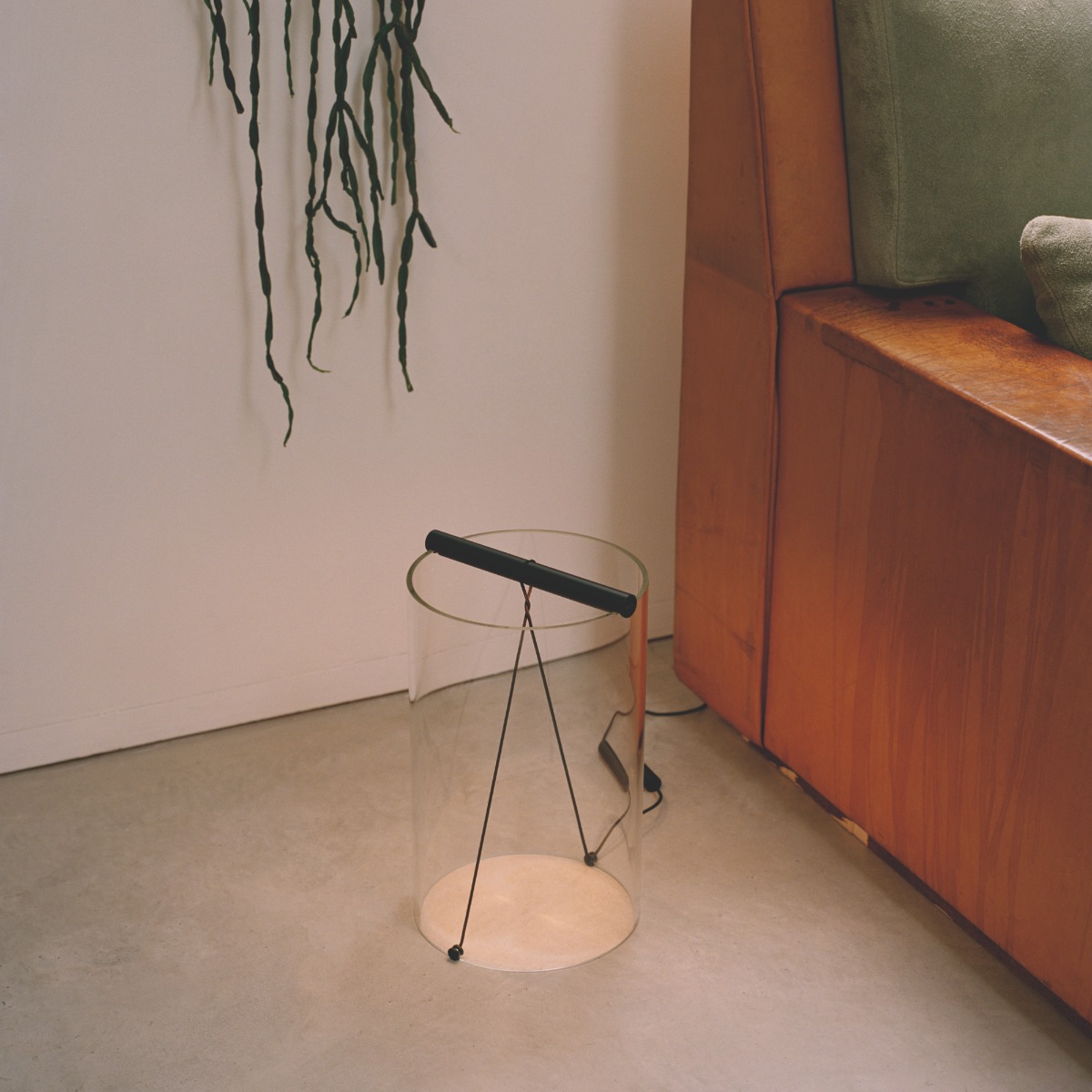 To Tie_T2_matt black_ph Bea De Giacomo copy.jpg To Tie_T2_matt black_ph Bea De Giacomo copy.jpg