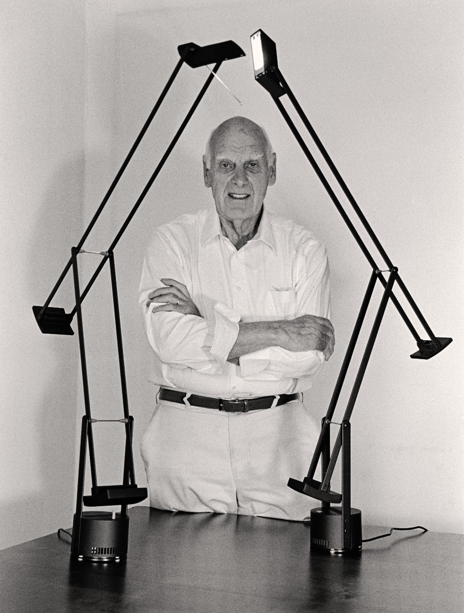 Tizio_table_high_2 - Copy.jpg Tizio_table_high_2 - Copy.jpg