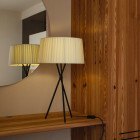 Santa & Cole Tripode G6 Table Lamp Natural