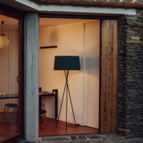 Santa & Cole Tripode G5 Floor Lamp Black Ribbon