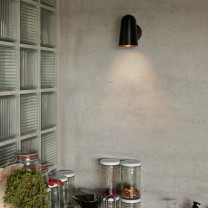 &Tradition Solid Wall Light Lifestyle Kitchen