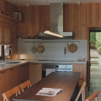 Santa & Cole Lamina 165 LED Pendant Light Lifestyle Kitchen 2