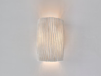 a-emotional light Gea Wall in dining room