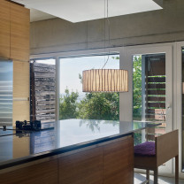 a-emotional light Curvas Pendant in kitchen