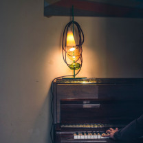 Southern Talisman Foscarini Filo Table Lamp