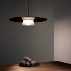 Case Sum Suspension Black Above Table