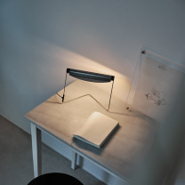 Santa & Cole Lamparaprima LED Table Wall Lamp Lifestyle Desk