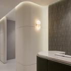 SkLO Twin 1.0 Wall Light in Reception