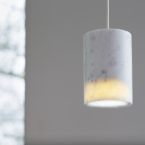 Case Solid Cylinder Pendant Carrara in Home